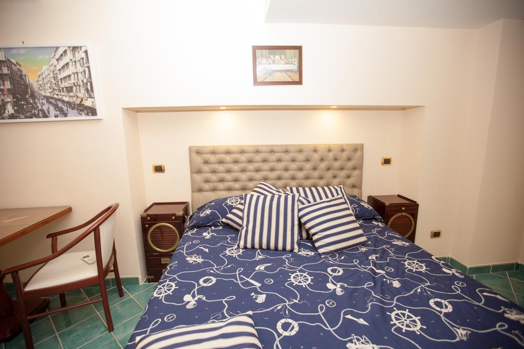 Hotel Ausonia Napoli Dış mekan fotoğraf