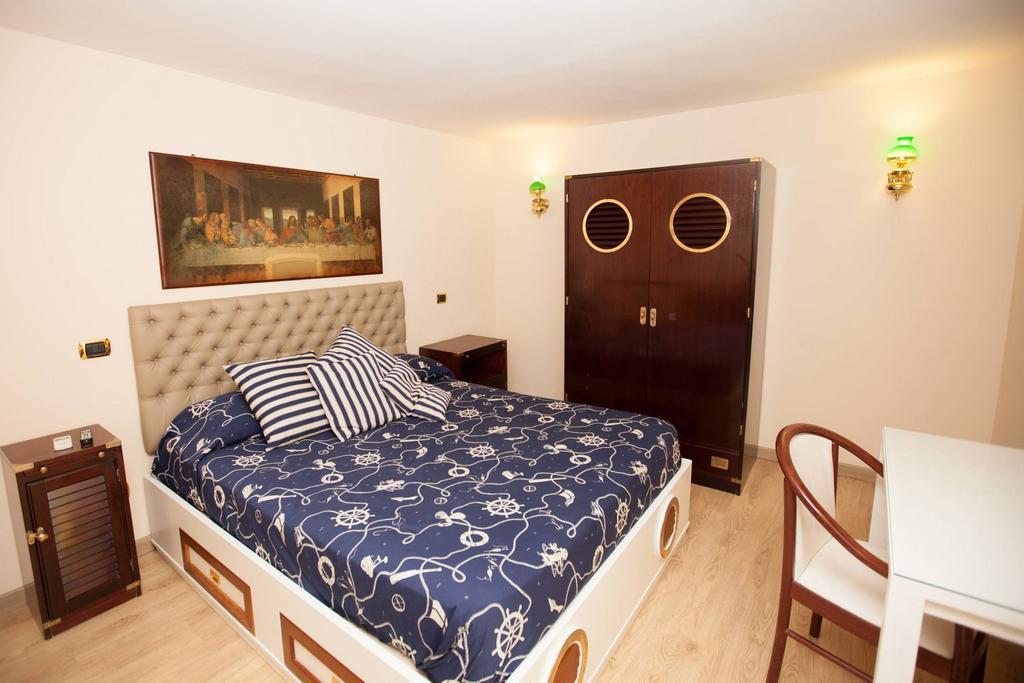 Hotel Ausonia Napoli Dış mekan fotoğraf