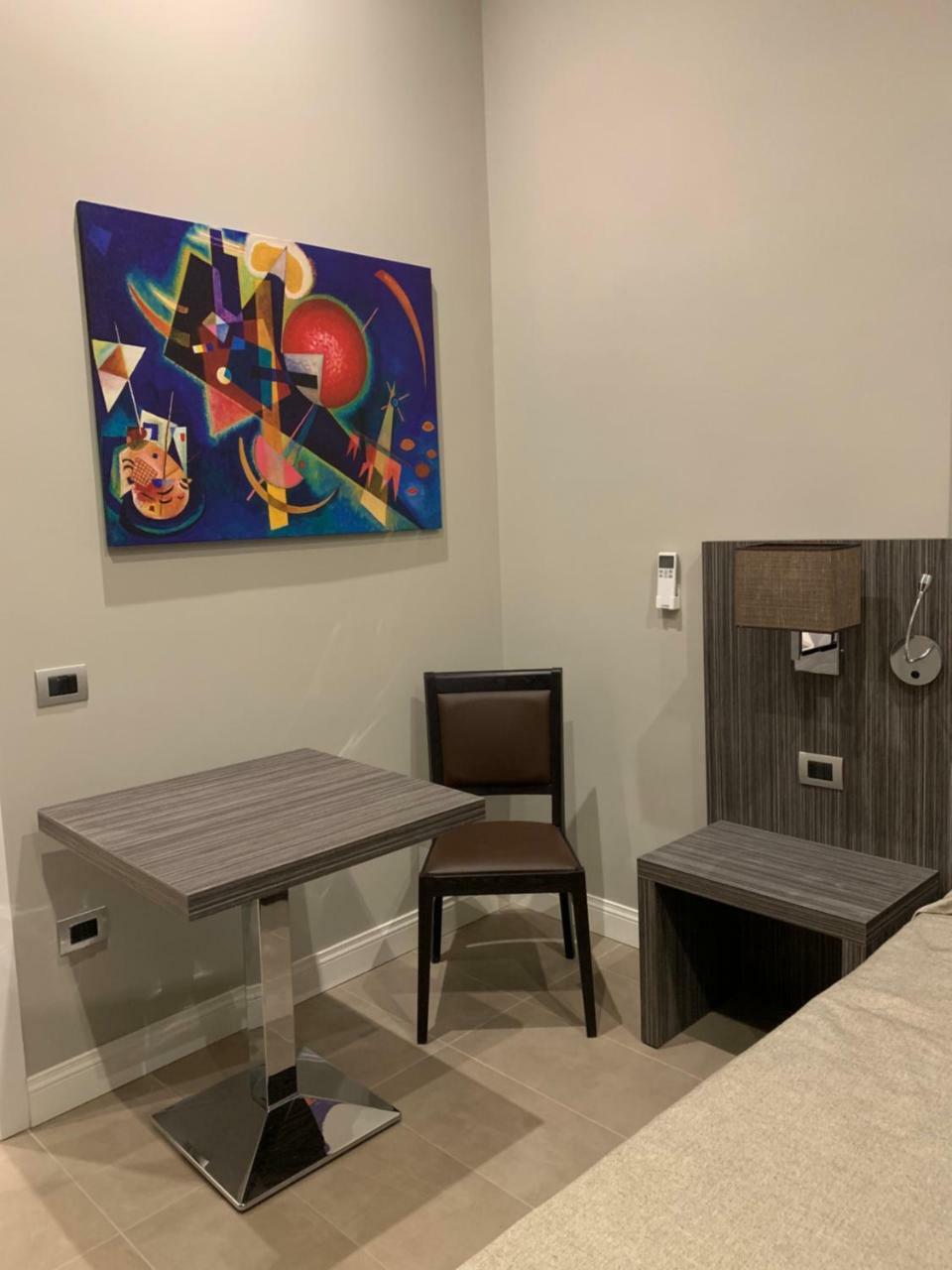 Hotel Ausonia Napoli Dış mekan fotoğraf