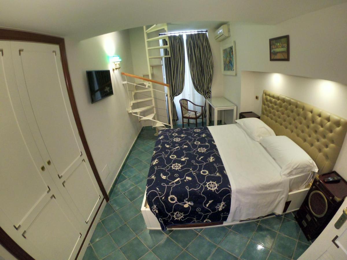 Hotel Ausonia Napoli Dış mekan fotoğraf